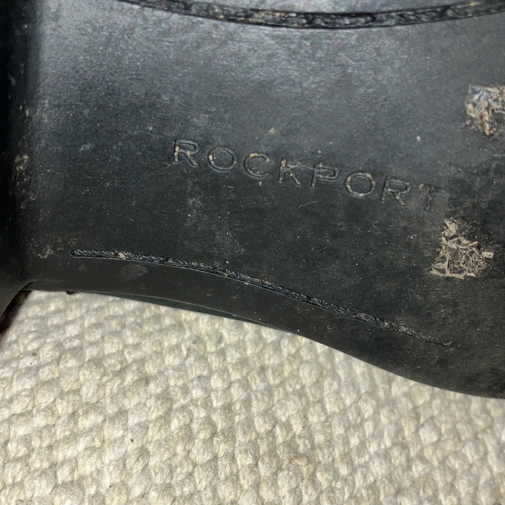 Rockport 7 1/2 wm’s Black leather Booties with side zip and leather footbed - Picture 7 of 16